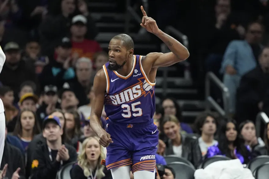 NBA「過年精彩對決」前瞻！太陽VS勇士：杜蘭特與格林的恩怨交織