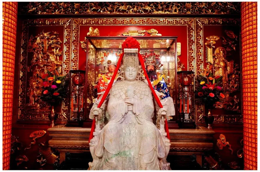 神明也會挑醫師？年輕病人看診「神明說找你」醫檢查驚：太厲害
