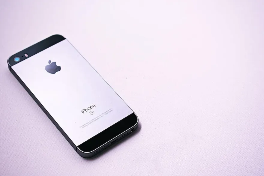 尾牙頭獎「竟是公司二手iPhone」！釣出一票苦主：曾抽到發霉東西