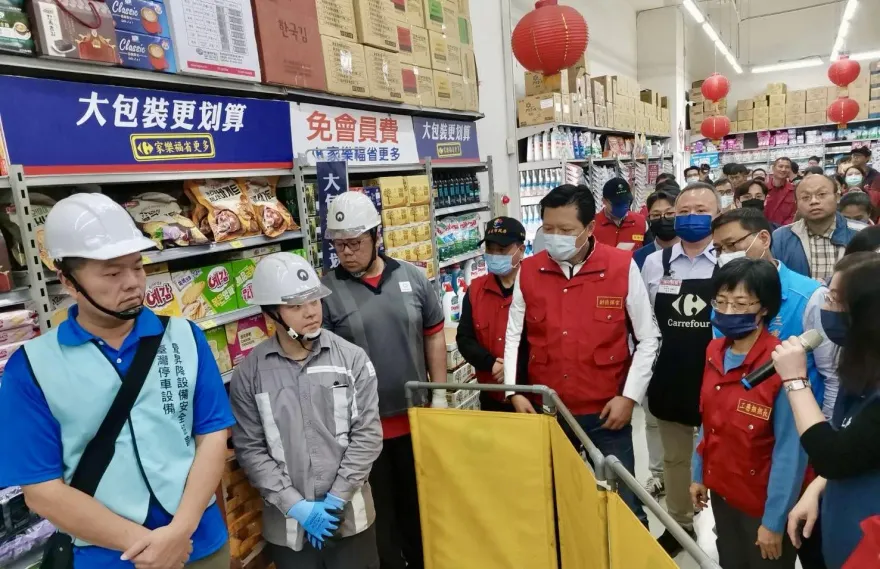 新北市府春節大賣場聯合稽查　公安、食安替民眾落實把關