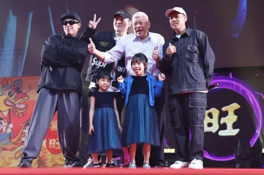 蔡衍明籲兩岸開啟大交流　接受美勸凍結台獨黨綱