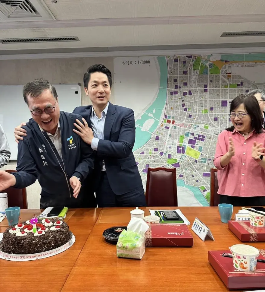 李四川將再度成韓國瑜左右手？蔣萬安急忙「萬安緊抱」：我很開心