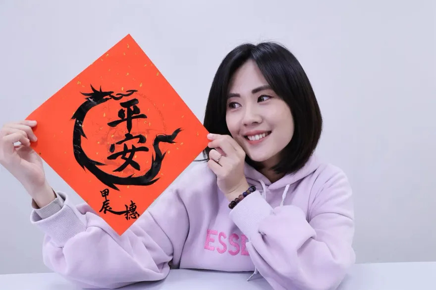 中天辣妻主播何橞瑢想拚龍寶寶！老公喊「政黨沒有輪替」曝拒生原因