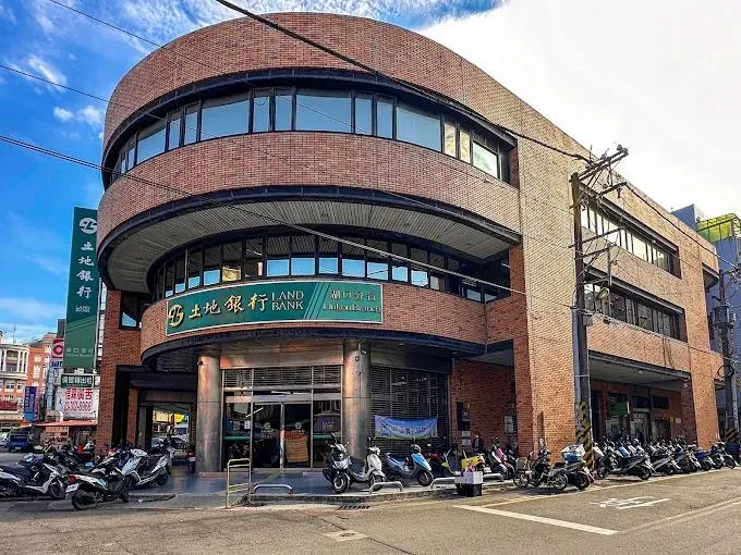 影/新竹湖口驚傳搶案！市場持剪刀搶買菜婦　婆媽、菜販幫忙抓…搶匪狼狽落網