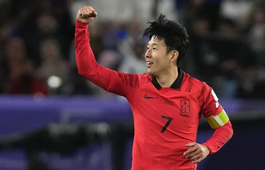 影/超神自由球！「最帥歐巴」孫興慜逆轉勝澳洲　亞洲盃闖進4強