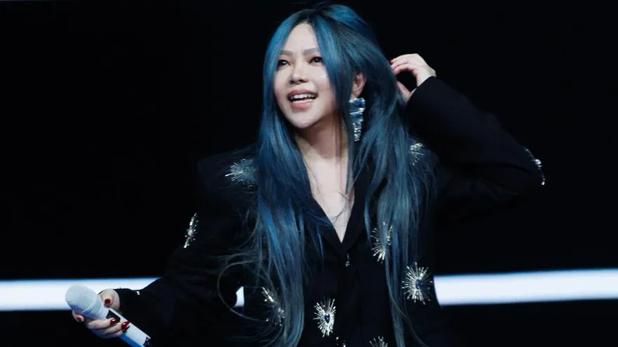 張惠妹睽違4年high爆尾牙！媲美演唱會超狂演出　後台放送大紅包