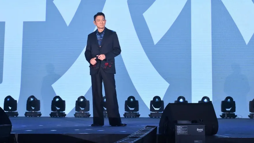 劉德華罕談隱婚內幕！直言上一代藝人也沒說：以為是可以的