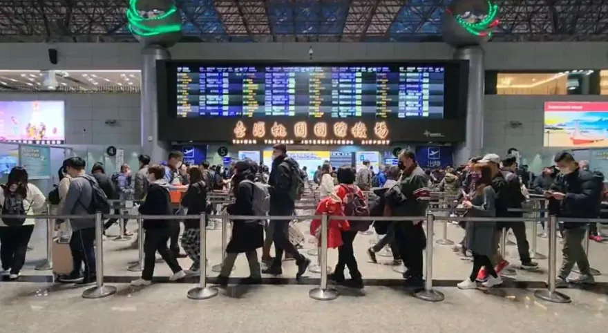 影/桃園機場人滿為患！春節疏運總運量　上看116萬人次