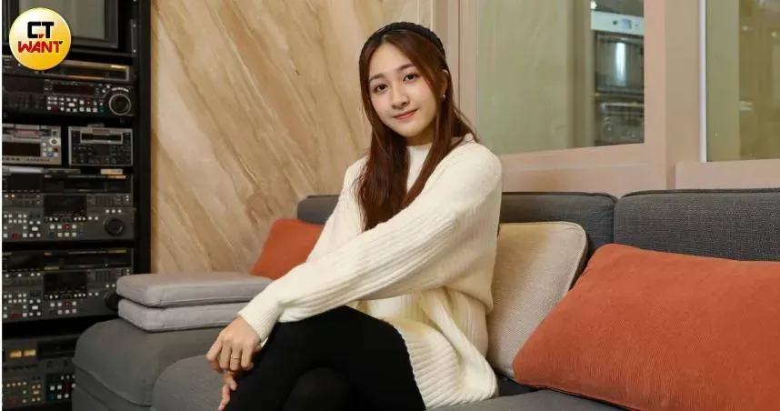 校花級星二代！于齊薇坦言「不適應演藝圈」…認曾萌生隱退念頭