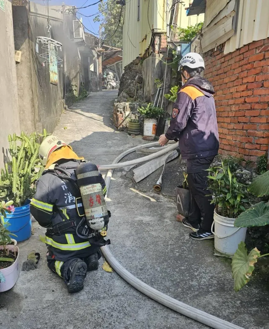 快訊/初三傳憾事！高雄左營民宅遭祝融　59歲獨居男命喪火窟