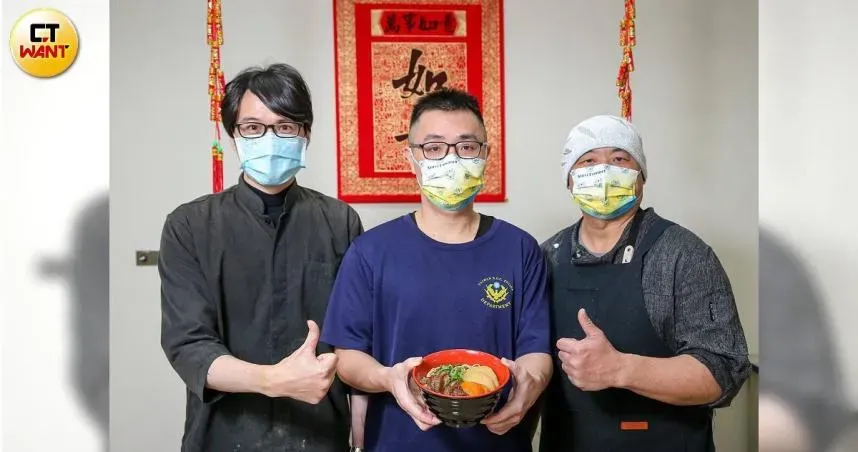 團伙私房菜1/從警員變主廚！「信義分局牛肉麵」1碗70元抓住同袍的胃