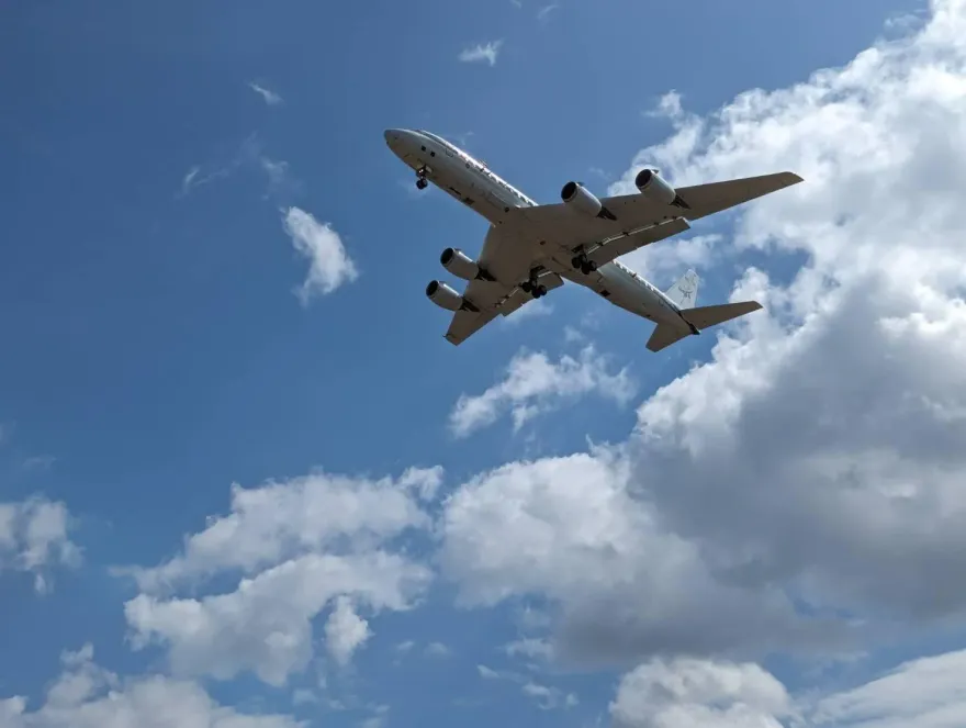 快抬頭看！NASA飛機在台灣上空「上上下下」　彭啟明喊：很感動