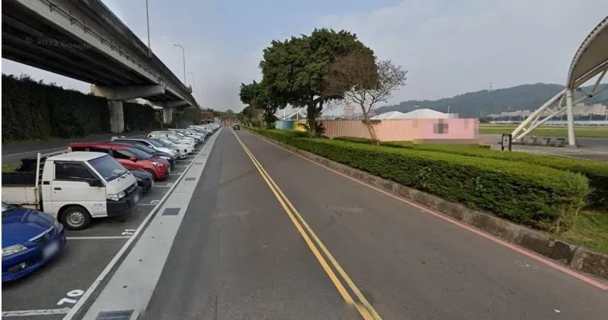 女深夜獨自開車進大佳河濱公園「持瓦斯槍自轟」　緊急送醫搶救