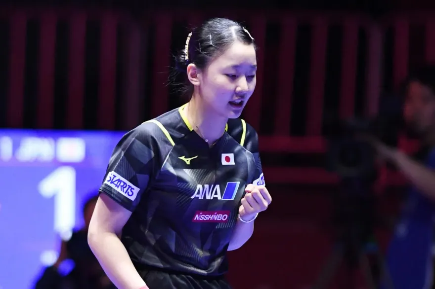 影/國中生狂虐桌球阿嬤！15歲張本美和3-0橫掃60歲倪夏蓮