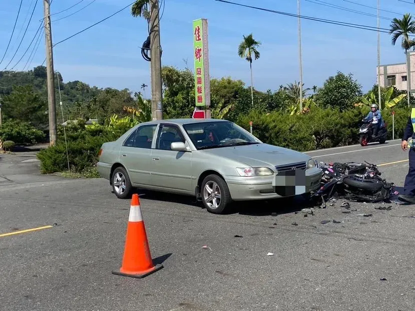 影/魂斷台3線！嘉義轎車小路突竄出　重機男撞噴「顱內出血」亡