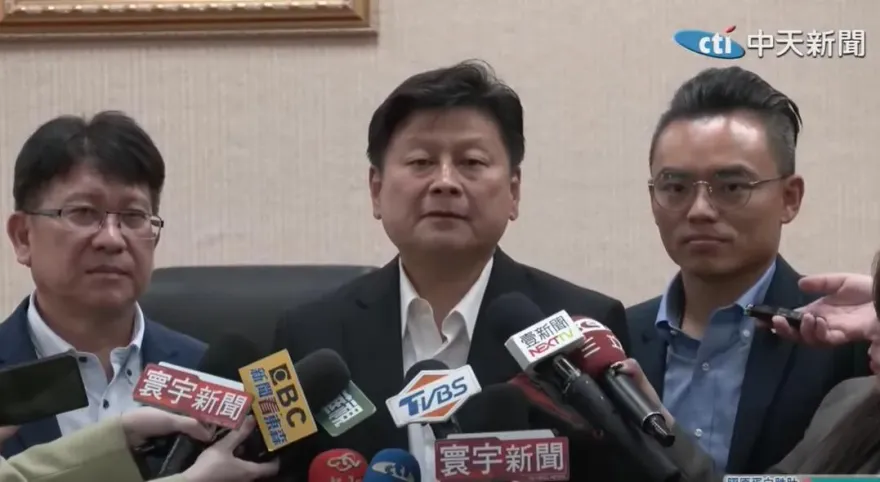 柯建銘被電爆！擋國會改革、環島高鐵　傅崐萁：只會惡意攻防、民進黨沒人才？