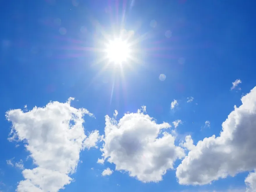 冬衣先別收！今飆34℃　2/23開始下雨…下週低溫下探10℃