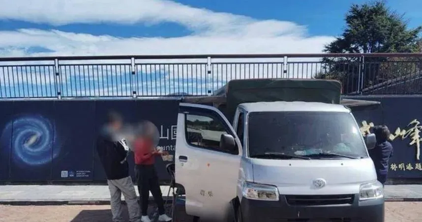 當自己家？合歡山「發財車」佔停車場野炊還嗆管理員　最多罰1千