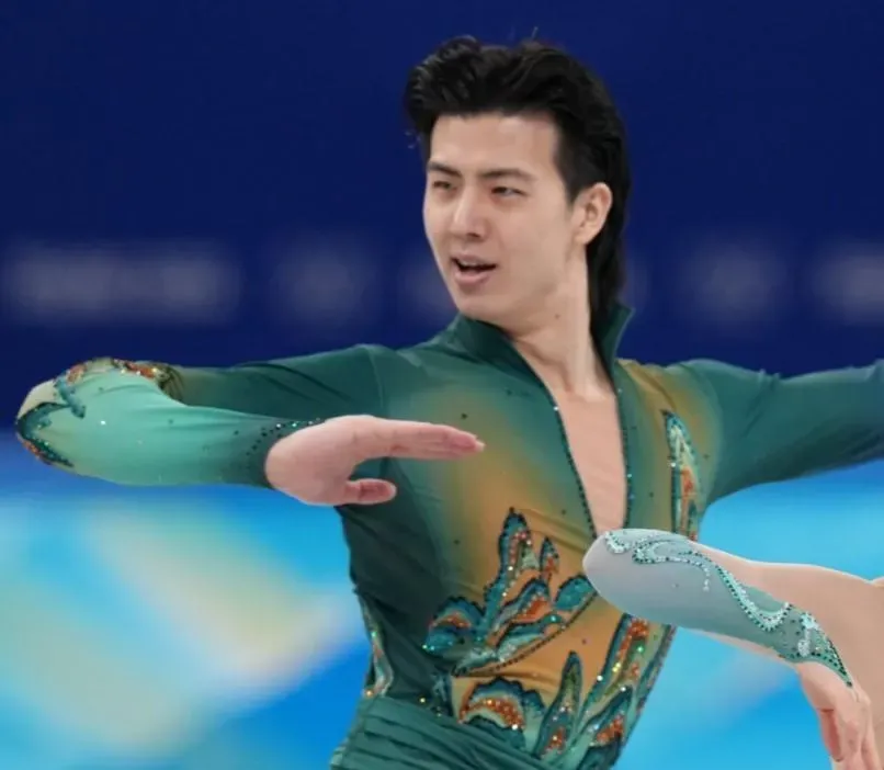 陸花滑選手「毀滅性自爆」性侵未成年、公費約砲　聲稱IG被盜當局介入調查