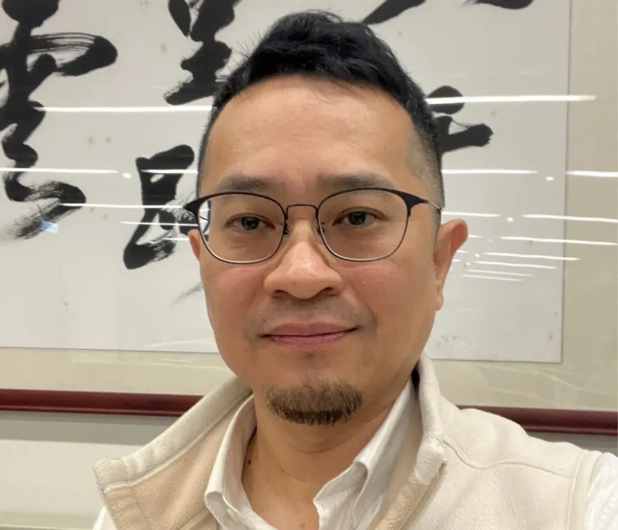 演出「人選之人-造浪者」！前總統府發言人范姜泰基接任桃園市客家局長