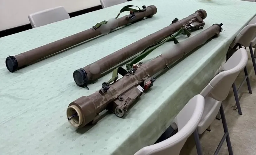 關務署基隆關查緝走私物品　驚見8具肩射防空飛彈發射筒