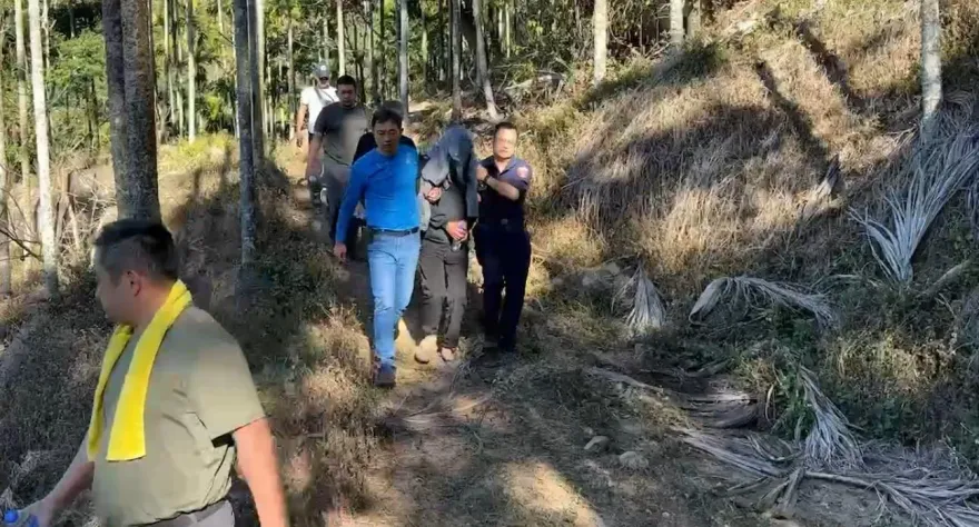 影/顯靈？南投警打獵遭轟斃　戴過的「頭燈」突亮起、找到竹簍揪兇