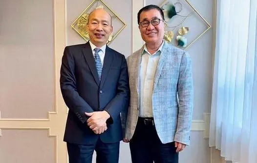 韓國瑜秀與李四川合照　期許「永遠的兄弟」一起為台灣打拼