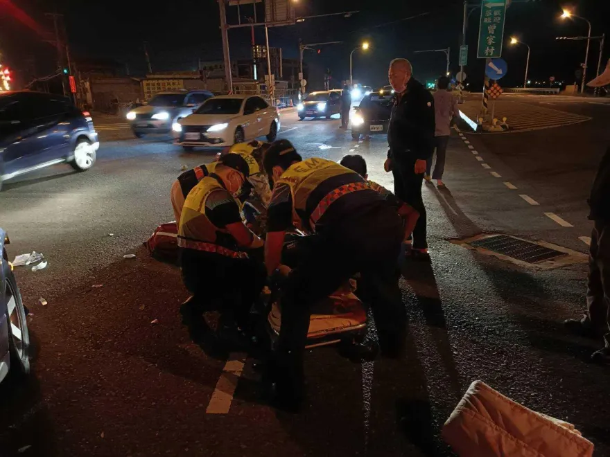 快訊/彰化伸港嚴重車禍！3姊弟慘遭休旅車撞飛　弟扭傷姊妹一度命危被救回