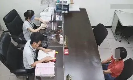 董娘刷下7名錶還裝窮！欠稅千萬躲10年遭通緝　執行署拿保險抵債3百萬