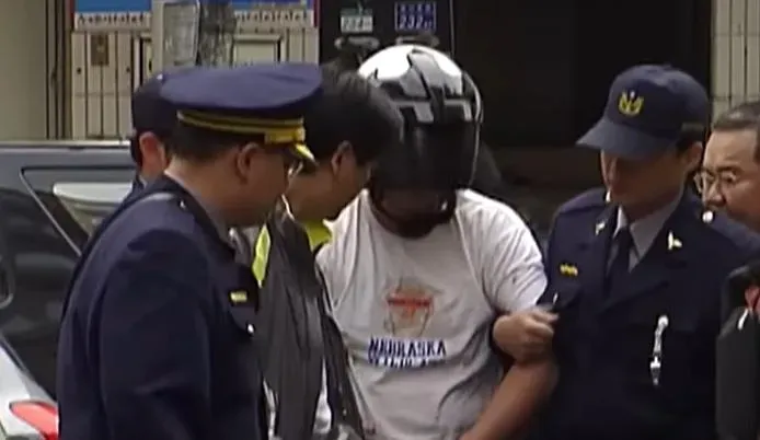 首起隨機殺人1/仿造漫畫殺人改運！房東接起奪命電話慘死浴缸