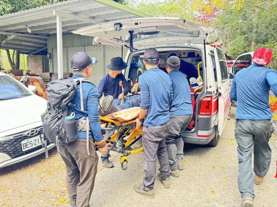 快訊/登唐麻丹山「不到半小時」倒地命危　47歲男搶救不治