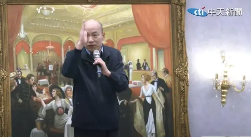 影/韓國瑜曝柯建銘31年前「跳進立院」！勉藍委打造選民心中的萬里長城