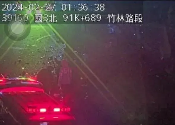 快訊/國3竹林段重大車禍！　貨車失控「10車連環撞」…釀1死1傷