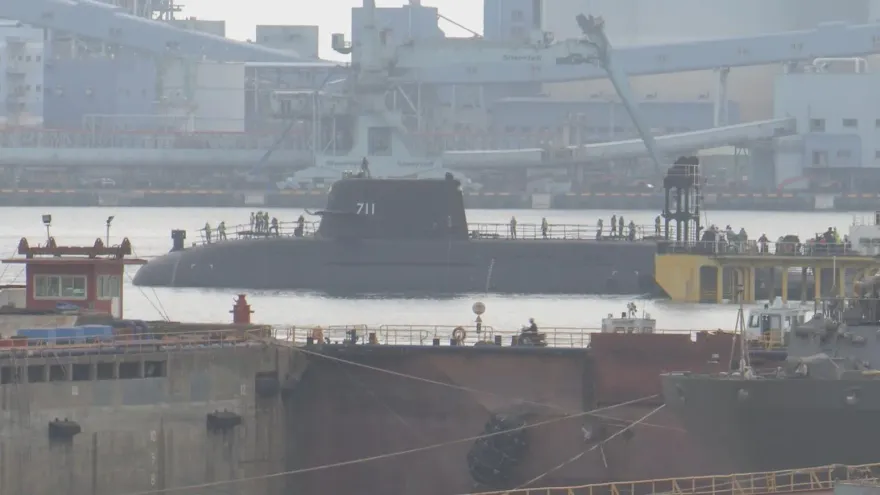 自製潛艦預算一口氣編列14年2840億元　國民黨立委批「偷吃步」