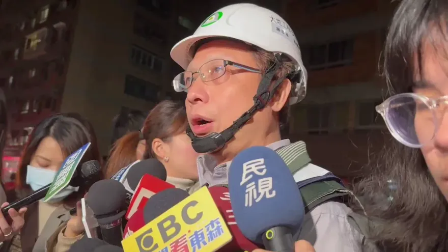 大樓傾斜原因曝光！專家勘查：三重建案施工疏失「連續壁接縫大量滲水漏水導致」