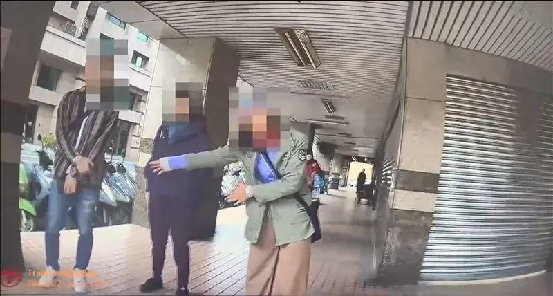 影/騎樓抓寶遭驅趕！正義魔人嗆不能逗留　警方到場這樣說…