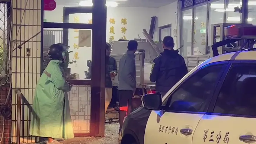 基檢偵結了！竊車賊開貨車撞員警、巡路員釀2死　兇嫌死亡獲不起訴