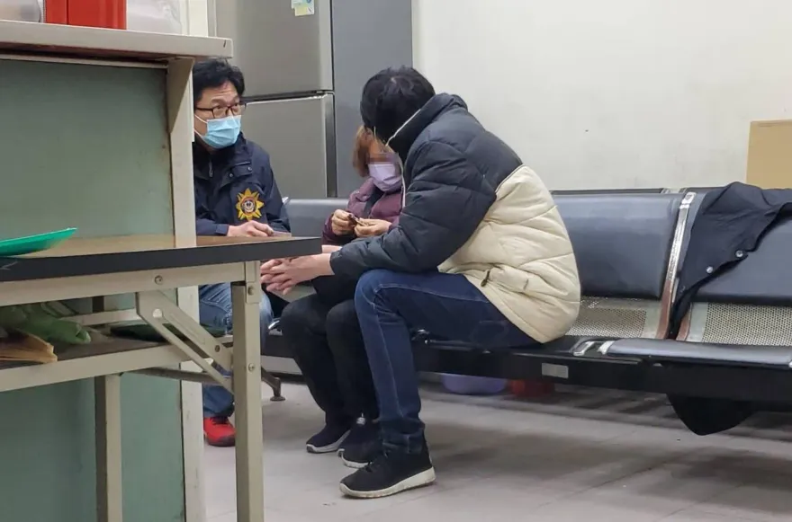 基隆警殉職/幻覺「兄弒母」！多次衝警局報案釀悲劇　里長婉拒善款助兇嫌母理由曝