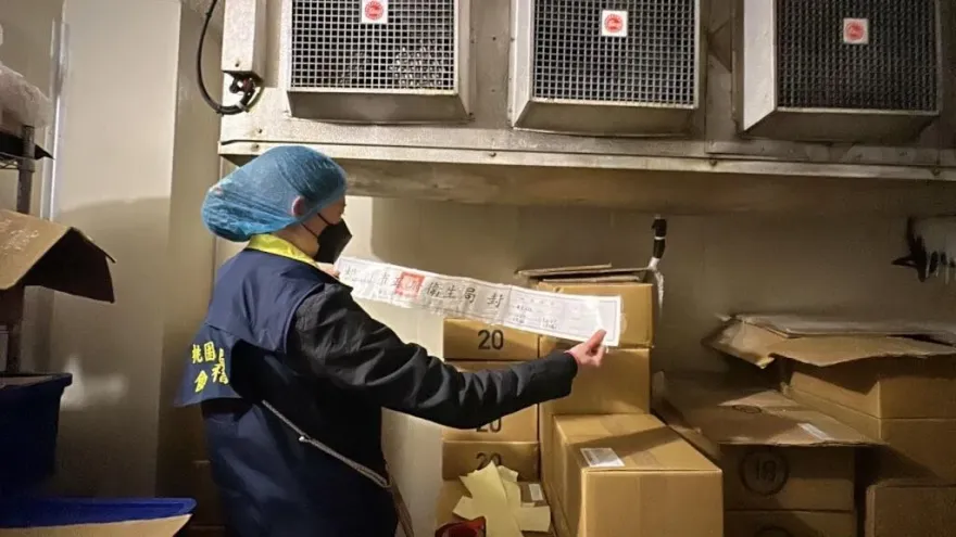 快訊/海底撈「血旺調味料」驗出蘇丹紅！業者正式回應了