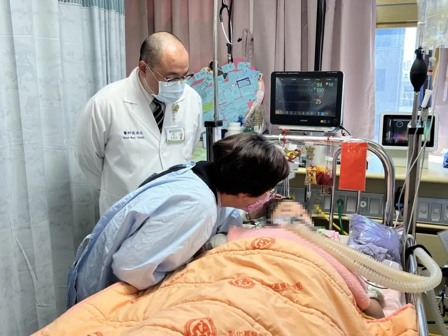 探視車禍3姊弟！彰化縣長王惠美輕喚9歲妹妹：趕快醒來　同學都在等妳們