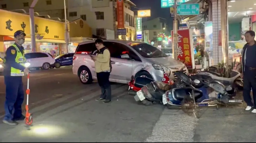 影/雲林虎尾休旅車疑暴衝　1人傷重不治2人輕傷