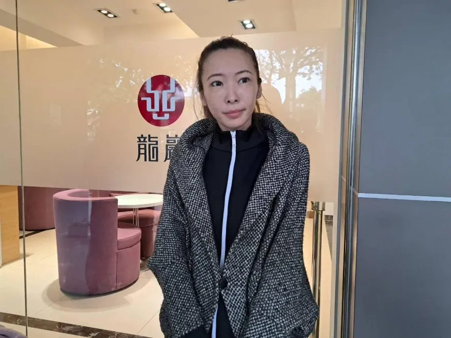 Makiyo現身靈堂！曝小S現況「一直在擦眼淚」　看到許慶祥遺照就心痛