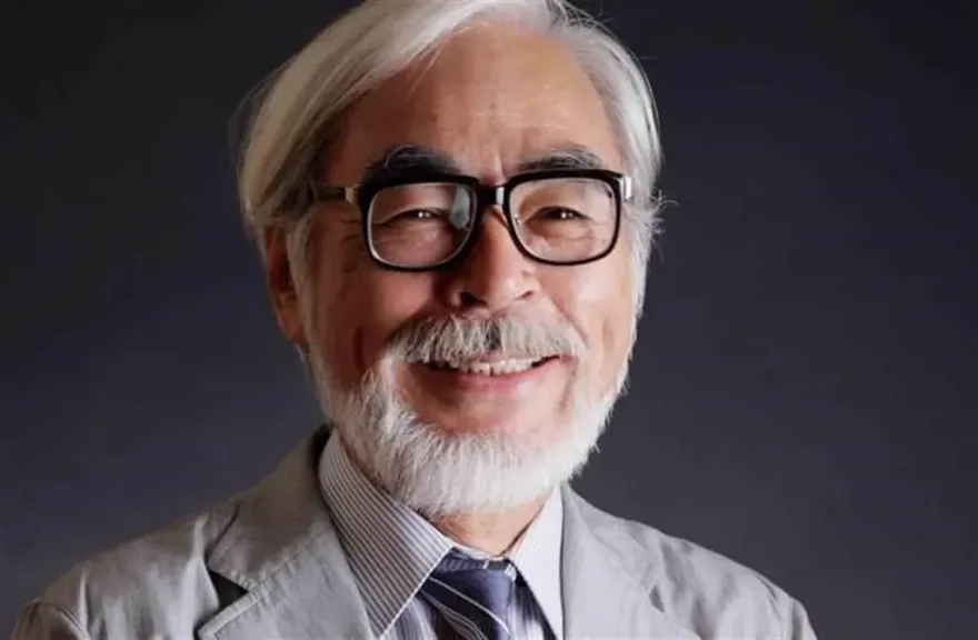 下半臉罕見曝光！宮崎駿剃掉「招牌白鬍子」公開新造型…網傻眼：你誰？