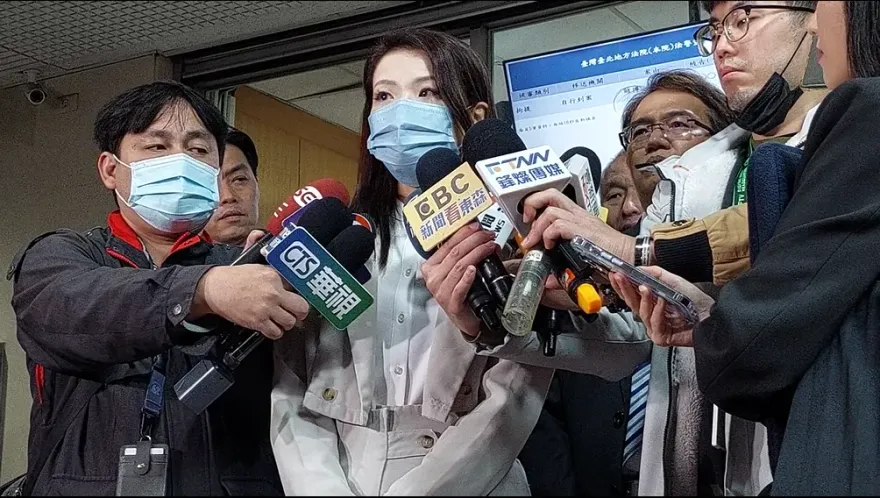 影/高虹安請假跑法院又挨打「荒廢市政」　不忍了喊：2個月14工程開工或啟用