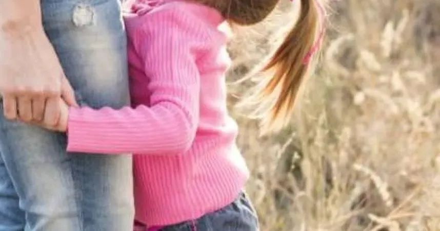 女兒太火辣懷疑戴綠帽！父偷驗DNA秒心碎　結局竟是「她」疏失惹禍