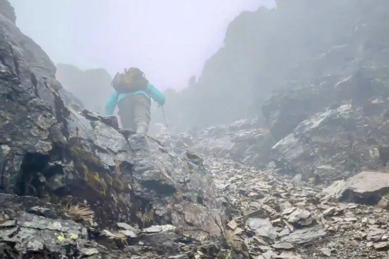 影/攀玉山下落不明！登山會長夫婦「失聯7天」　尋獲遺留登山杖、帳篷