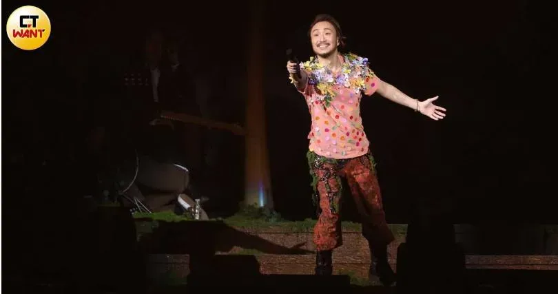 鄭中基睽違7年再登台北小巨蛋　激動爆粗口：抱歉讓大家等那麼久！