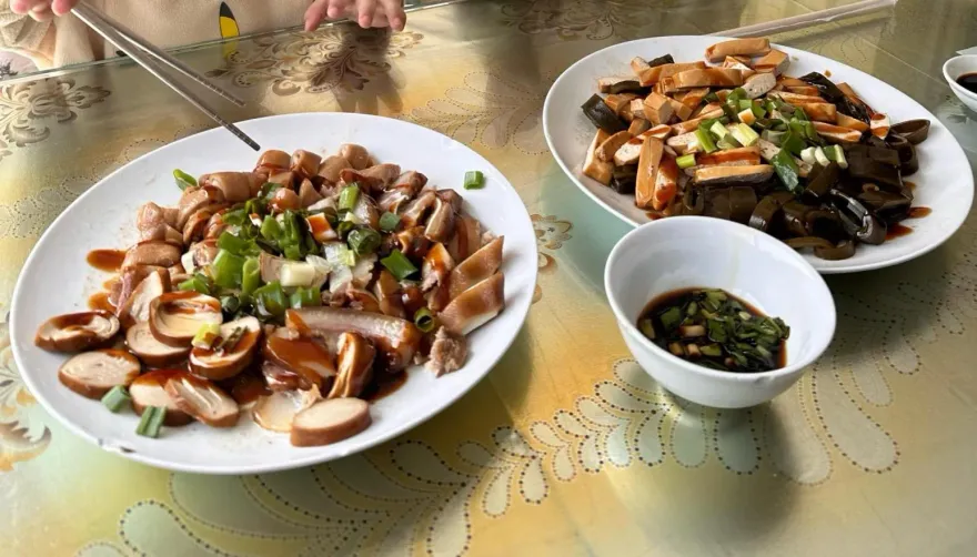 這物價評評理！點2盤滷味竟要580元　女控店家欺外地客「都可以吃牛排了」