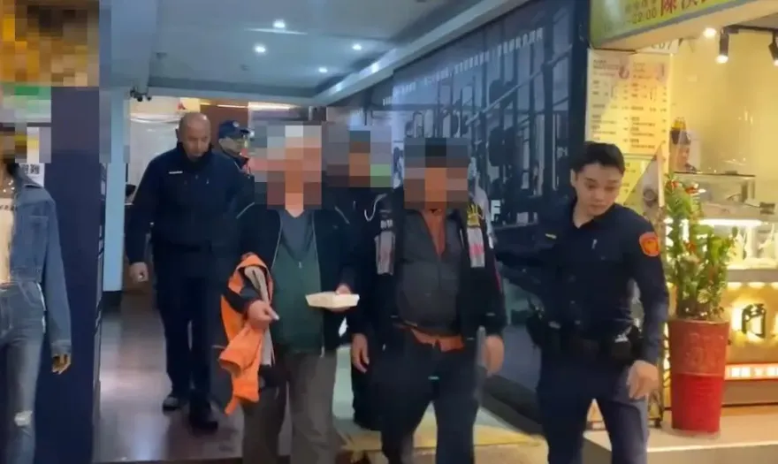 影/五木區住辦大樓暗藏職業賭場　警突襲逮2桌麻將抓9人