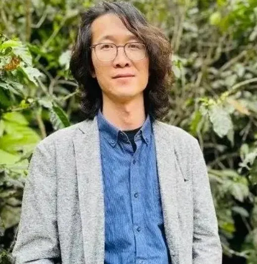 影/法學院學霸「社恐」20年沒上過一天班　靠拍科普短片華麗轉身「百万網紅」